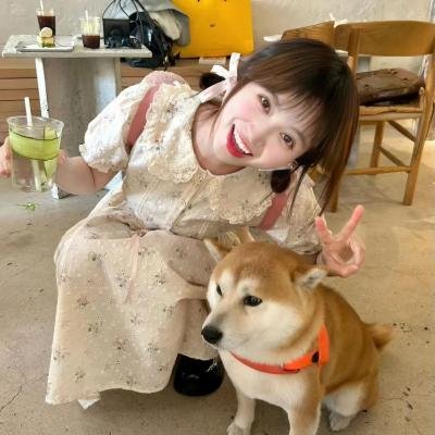 八个拔河女